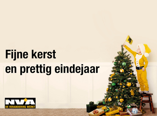 Vlaamse minister leggen geschenkjes onder Meerhoutse kerstboom